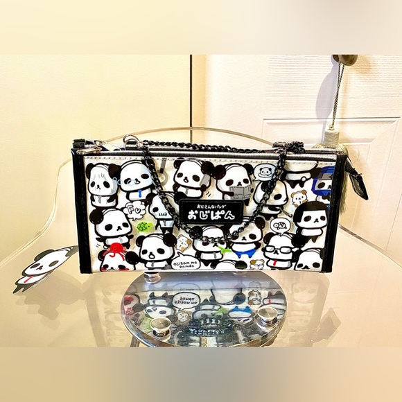 Q-Lia Handbags - 🆕 🐼 Rare Ojipan logo purse/black & white,black chains, 2 zip compartments 🖤🤍